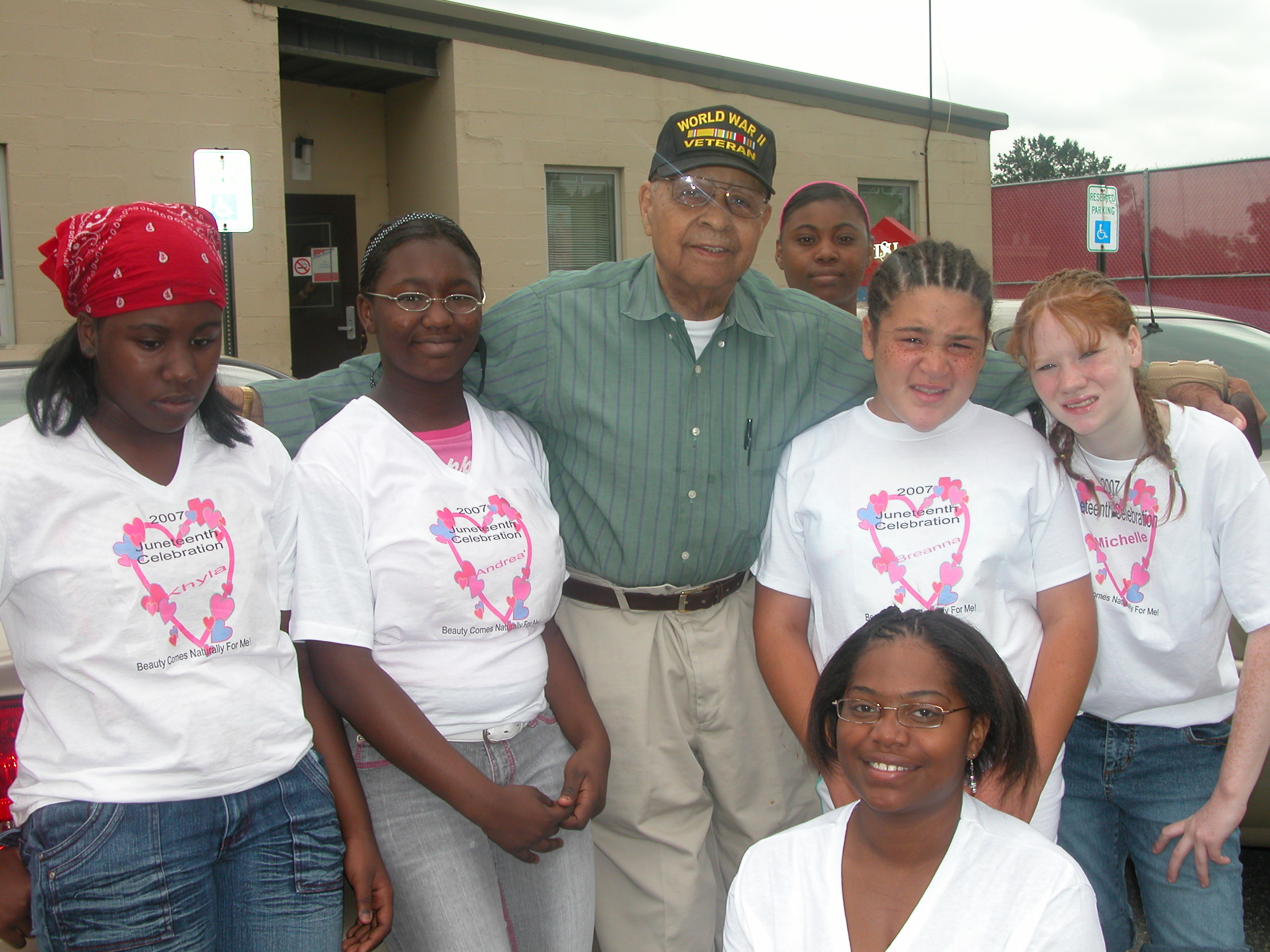 DSU 4-H Juneteenth participants with Dr. US Washington, Jr.